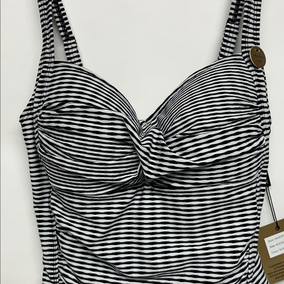 Striped One-Piece Swimsuit nip tuck, swim, size 8, black and white NWT - Picture 2 of 8